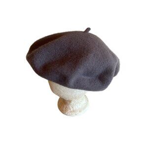 Wool French Beret In Classic Gray For Adults
